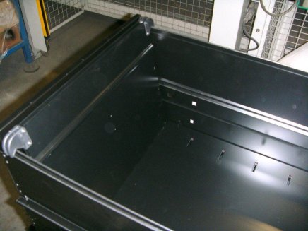 Wannenboden für Aktenschrank + 2x Teiler Bisley Contract, Format FLS - 4