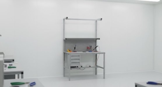 Antistatische Arbeitstische mit Aufbau