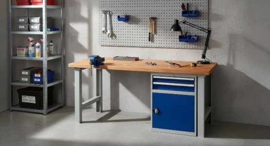 Werkbänke mit Unterbaucontainer und Bein