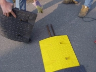 Stahlstrebe für Fahrbahnschweller 30 km/h